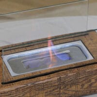 Tischkamin kompakt und modern mit Bio-Ethanol für Innenbereiche.