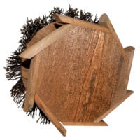 Wetterfestes Vogelhaus Naturblick aus Holz mit Reisigdach und Aufhängering.