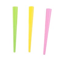 Eine rote Zuckerwattemaschine, ideal für Partys und Veranstaltungen.